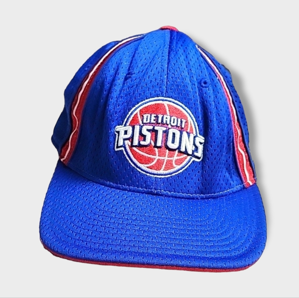 Adidas Detroit Pistons Team Basketball Hat